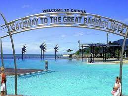 Learn about its story, development and environmental issues, aswell as waterfront accommodation, restaurants, great barrier reef cruises, and enjoy our photo gallery. Badestrand Mitten In Der Stadt Cairns Esplanade Lagoon Cairns Reisebewertungen Tripadvisor