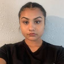 Daniela Esparza's High School Bio