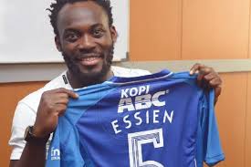 Persib bandung adalah klub sepak bola asal kota bandung, jawa barat. Michael Essien Signs For Indonesian Club Persib Bandung Kickbola Blogspot Soccer Online News