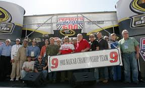Some get mad, some get weepy, some just get you down the road. Legacy Reborn Chase Elliott Returns The No 9 To Atlanta In 2018
