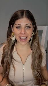 Crystal Brady's Instagram, Twitter & Facebook