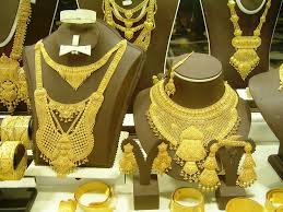 Pin By Gold Rate In Dubai On Wedding Gold Dubai Gold Jewelry Gold Jewelry Fashion Gold Jewellery Design