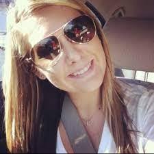 Alexis Edmonds's Instagram, Twitter & Facebook