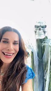 Power Rangers Reunion: Can the Evil Queens Get Along?