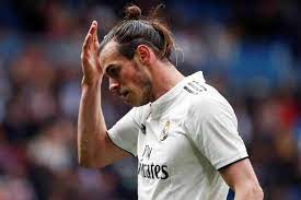 رحل بيل عن ريال مدريد ، الجميع سعيد في مدريد على رحيله ، مشجعين توتنهام سعيدين بقدومه ، مورينيو سعيد وزيدان سعيد وغاريث بيل ايضًا سعيد. ØºØ§Ø±ÙŠØ« Ø¨ÙŠÙ„ ÙŠØ¹ÙˆØ¯ Ø¥Ù„Ù‰ ØªÙˆØªÙ†Ù‡Ø§Ù… Ø§Ù„Ø¥Ù†Ø¬Ù„ÙŠØ²ÙŠ Ø®Ù„Ø§Ù„ Ø³Ø§Ø¹Ø§Øª Ø§Ù„Ø±ÙŠØ§Ø¶ÙŠ Ù…Ù„Ø§Ø¹Ø¨ Ø¯ÙˆÙ„ÙŠØ© Ø§Ù„Ø¨ÙŠØ§Ù†