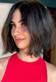 Medium-Length Hairstyles for Effortless, Everyday Style