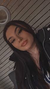 Would love to see people sim me in there own styles if people have free  time 🫰🏼 Edit: feel free if you want me to make you aswell 🫶🏼