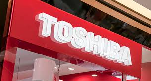 Auditors also play a vital role in the capital markets, in part because of their impartial and objective judgment about companies' financial reporting. Toshiba Scandal Should Outgoing Cfo Have Chaired The Audit Committee Cfa Institute Market Integrity Insights