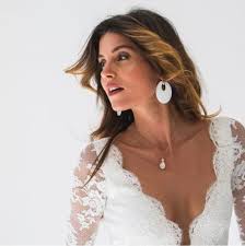 Kaufen sie die besten brautkleider 2021 online bei irenekleider.de. Schmuck Sissi Brautmoden Magdeburg