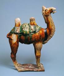 The animal has a proud allure and stands on a rectangular terrace: Head Vessels Davis Publications