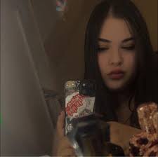 Valerie Morales (@val.dvibrant) • Facebook