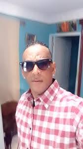 Sandy Gallo's Instagram, Twitter & Facebook