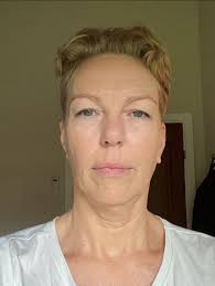 IDNC if it costs me $110 a month, short hair is easier. Morning hair 👇🏻