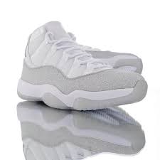 Jordan 11 Low Cut Black And White Jordan 11 Retro White Metallic Silver In 2020 Jordan 11 Metallic Silver Retro