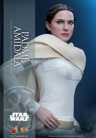 Star Wars Episode II: Attack of the Clones – Padmé Amidala by Hot Toys –  The Flying Collector