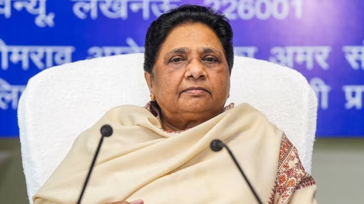 2027 के चुनाव से पहले मायावती ने संगठन में किया बड़ा बदलाव, हर मंडल में बनाए चार कोआर्डिनेटर, Uttar-pradesh Hindi News - Hindustan