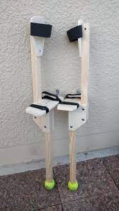 Fabriquer Echasses 1 Woodworkingtools Idee Bricolage Bois Projets D Ebenisterie Echasses