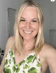 Beth sells TF out of her lashes. I respect the hustle : r/thechallengemtv