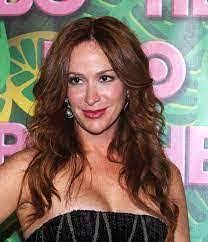 Rebecca Covert's Instagram, Twitter & Facebook