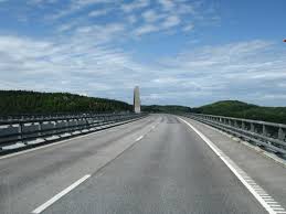 There are 4 ways to get from halden to svinesund bridge by bus, taxi or car. Svinesund Bridge Stromstad Sponvika 2005 Structurae