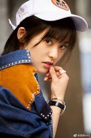 Pin De Aireiona Phillips Em Thẩm Nguyệt Shen Yue Jardim Meteoro Atrizes Atores Gatos