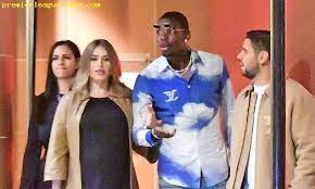 Check spelling or type a new query. Alors Que Sa Femme Est Enceinte Paul Pogba Teste Positif Au Coronavirus
