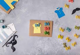 Finish the card by writing a nice christmas note inside. 32 Easy Diy Father S Day Greeting Card Ideas For Kids
