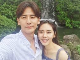 어려서부터 수영에 재능을 보였다고 하는데 14살에 요녕성 수영팀에 들어. Beiuijyueolfrm