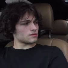 Chris Side's Instagram, Twitter & Facebook