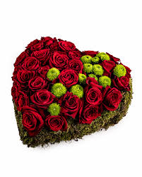 Buy heart shape flower arrangements with cakes, teddy, chocolates & more. Heart Shaped Arrangement Magnolia Ro