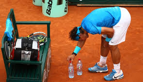 Nadal has won 20 grand slam singles titles, as well as a record 35 atp tour masters 1000 titles, 21 atp tour 500 titles and. Jedem Sein Ritual Die Macken Und Ticks Der Tennis Stars Tennisnet Com