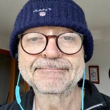 Alfredo Luis's Instagram, Twitter & Facebook