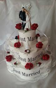 Das Etwas Andere Lustige Und Dennoch Edle Hochzeitsgeschenk Bestehe Geldgeschenke Hochzeit Basteln Torte Geldgeschenke Hochzeit Basteln Hochzeitsgeschenk