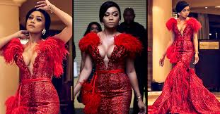 Bonang matheba shared completely hot photos of herself as she posed for orapeleng module style queen bonang matheba. Video Bonang Matheba Stuns At The Pls Awards Reminding Us She Is That Style Queen Just Watch The Glorious Video Fashionghana Com 100 African Fashion