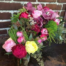 There is one obvious choice for flower delivery in mill valley: Mill Valley Flowers Home Facebook