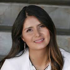 Hispanic Heritage Month: 30 Outstanding Women in Tech