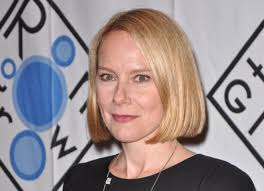 Amy Ryan's bob haircut