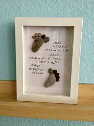 Basteln Mit Steinen Gerahmte Botschaft Oder Von Der Natur Geschenkt Steinbilder Basteln Mit Steinen Selbstgemachte Geschenke Liebe Steinbilder
