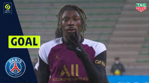 Kean started his career with juventus in 2016, winning a domestic double in his first season with the club. Goal Bioty Moise Kean 22 Paris Saint Germain As Saint Etienne Paris Saint Germain 1 1 20 21 Youtube