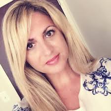 Melanie Kolb (@melaniekolb)