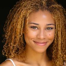 Kylie Anderson's Instagram, Twitter & Facebook