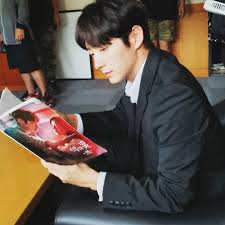 Flower of evil / cast Lee Joon Gi Talks About Filming Flower Of Evil His Love For Bts