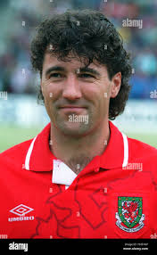 DEAN SAUNDERS WALES & ASTON VILLA FC 21 July 1993 Stock Photo
