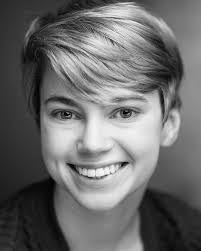 Emma Thorne's Instagram, Twitter & Facebook