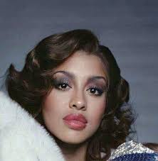 And "BEAUTY" is Her NAME: "PHYLLIS HYMAN"💕💕💕