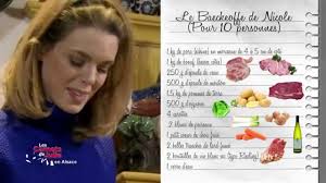 Les carnets de julie est une émission de télévision française culinaire hebdomadaire, présentée par julie andrieu, diffusée depuis septembre 2012 sur france 3. Recette Le Baeckeoffe Les Carnets De Julie Youtube