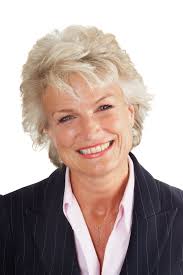 Helen Pointer's Instagram, Twitter & Facebook