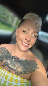 Melissa Ferris's Instagram, Twitter & Facebook