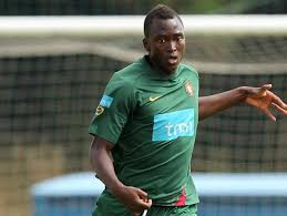 Incluso, después en el camarín volvieron a hacerlo y con la canción no te creas tan importante, del grupo damas gratis, de fondo. Porto Reject Arsenal Bid For Danilo