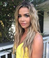 This length hair is absolutely incredible. Denise Richards Foundation Big Blonde Hair